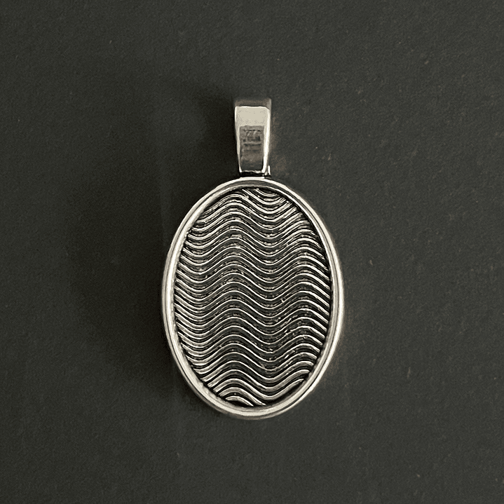 Camafeo #04 colgante OVALADO (1u), color plateado. 1