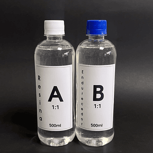 Resina epóxica transparente 1000ml (1 litro), viscosidad media, proporción 1:1 en volumen.