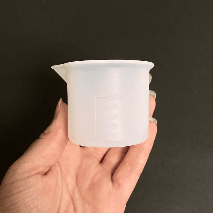 Vaso/taza mezcladora milimetrado de silicona 50ml 3