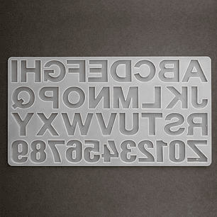 Molde de silicona letras Alfanumérico POR EL REVÉS, 36cm.