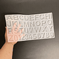 Molde de silicona letras Alfanumérico POR EL DERECHO, 36cm. - Miniatura 3