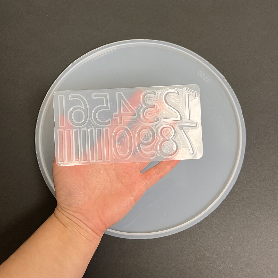 Molde de silicona reloj PEQUEÑO TRADICIONAL 27cm + molde números. 3