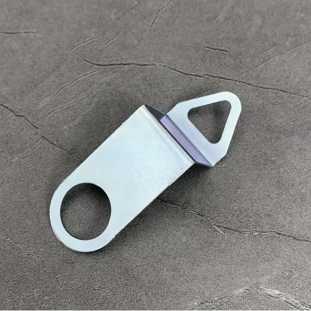 Gancho/colgador para reloj de pared, metálico. 1 unidad. 1