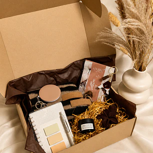Caja de regalo 3, MUJER, 15 accesorios, bufanda, llavero personalizado, etc. 