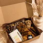 Caja de regalo 2 MUJER, 11 accesorios, cosmetiquero, llavero personalizado, etc.  - Miniatura 1
