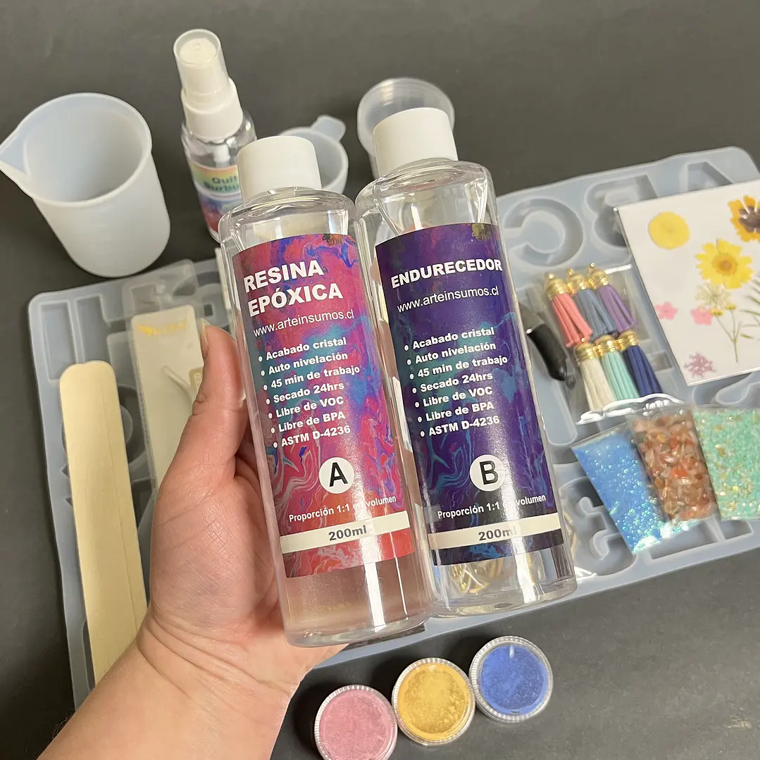 Kit inicial para Llaveros(B) con resina epóxica 400ml, 62pcs.  2