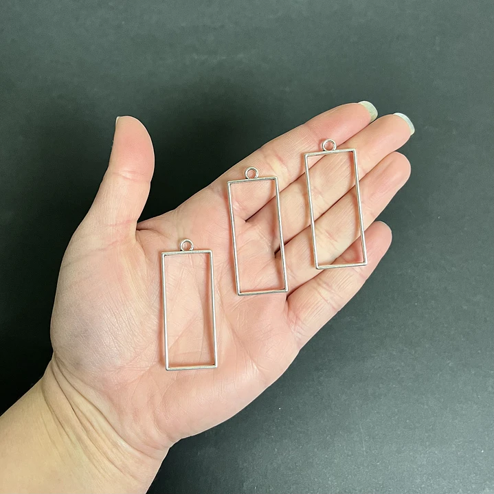 Bisel metálico RECTÁNGULAR, 1,7cm x 4cm, 3 unidades, plateados. 2