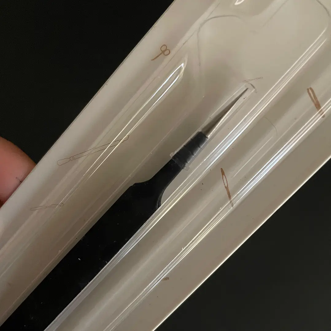 Pinza metálica de precisión acero recta ultra fina. 3