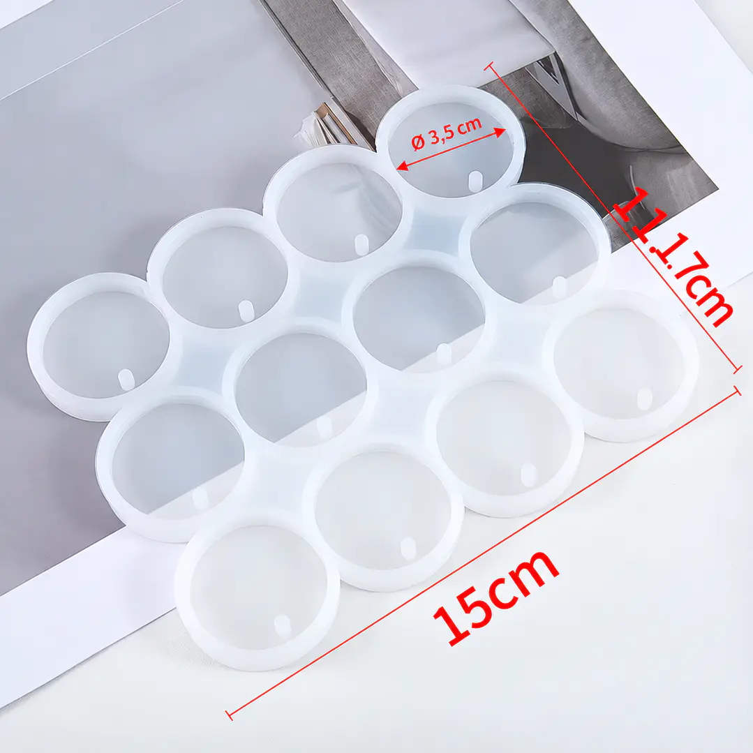 Molde de silicona doce círculos 3,5cm diámetro, con perforación.  3