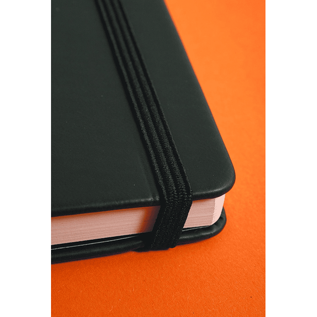 Libreta de Notas hojas color Marfil - A7 7,5 x 12 cm - Color negro