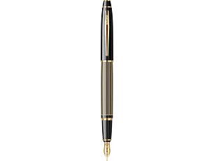 Pluma estilográfica Noble 35L negra y dorada en estuche de lujo.