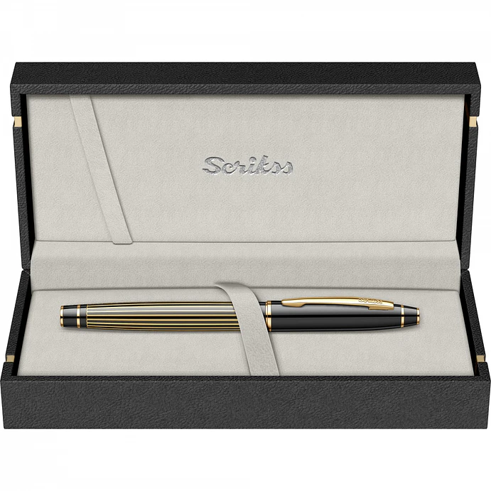 Pluma estilográfica Noble 35L negra y dorada en estuche de lujo. 6