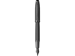Pluma estilográfica 390 con plumín M, color negro mate.
