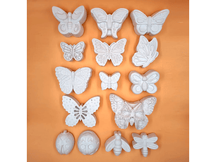 Mariposas y Bichos (2D)