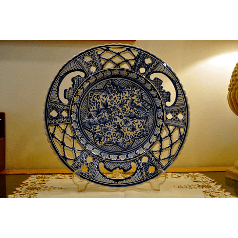 Lace plate