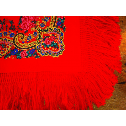 Minhoto Scarf with fringe in Red