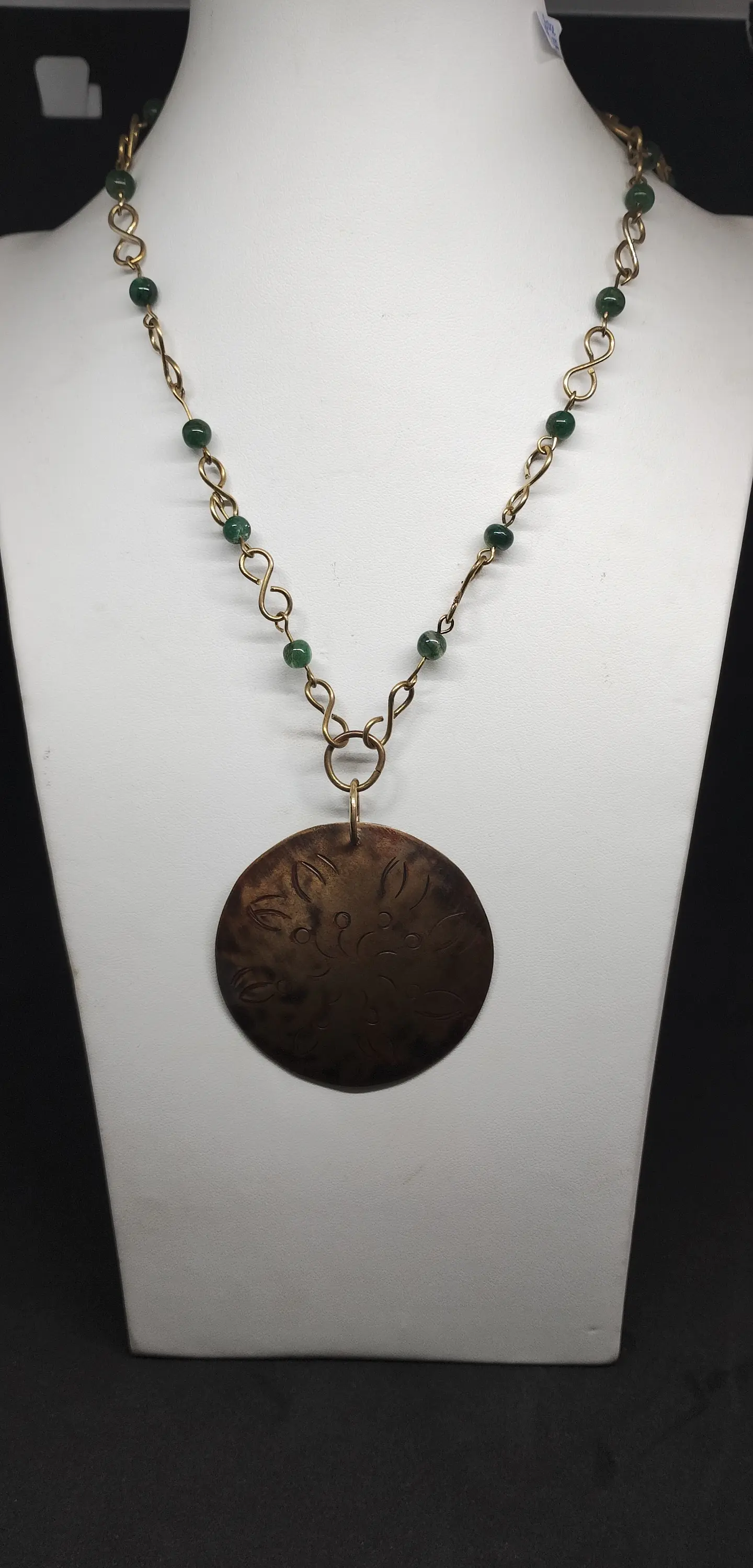 Collar bronce  3
