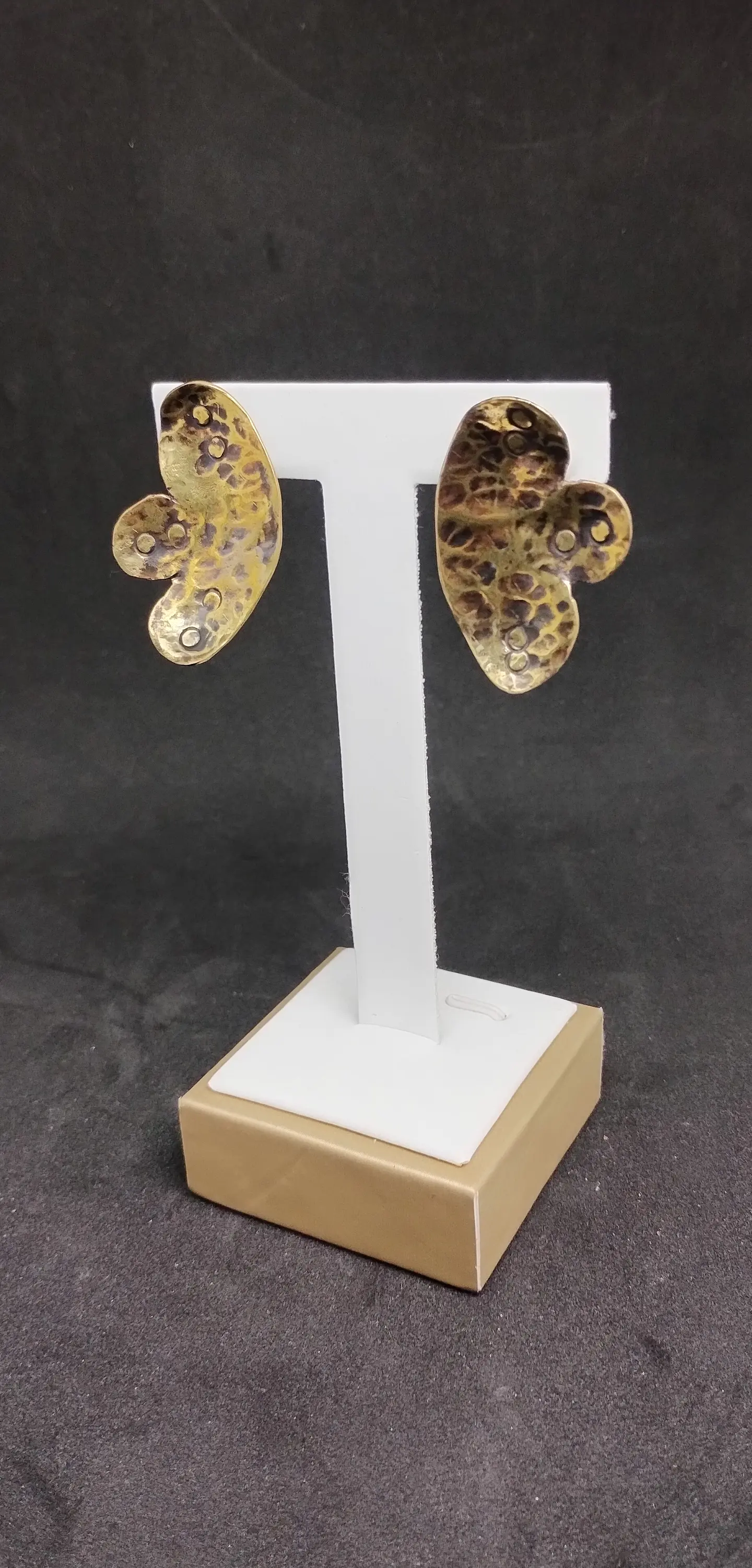Medias flores bronce 1