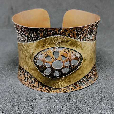 Esclava de cobre y bronce