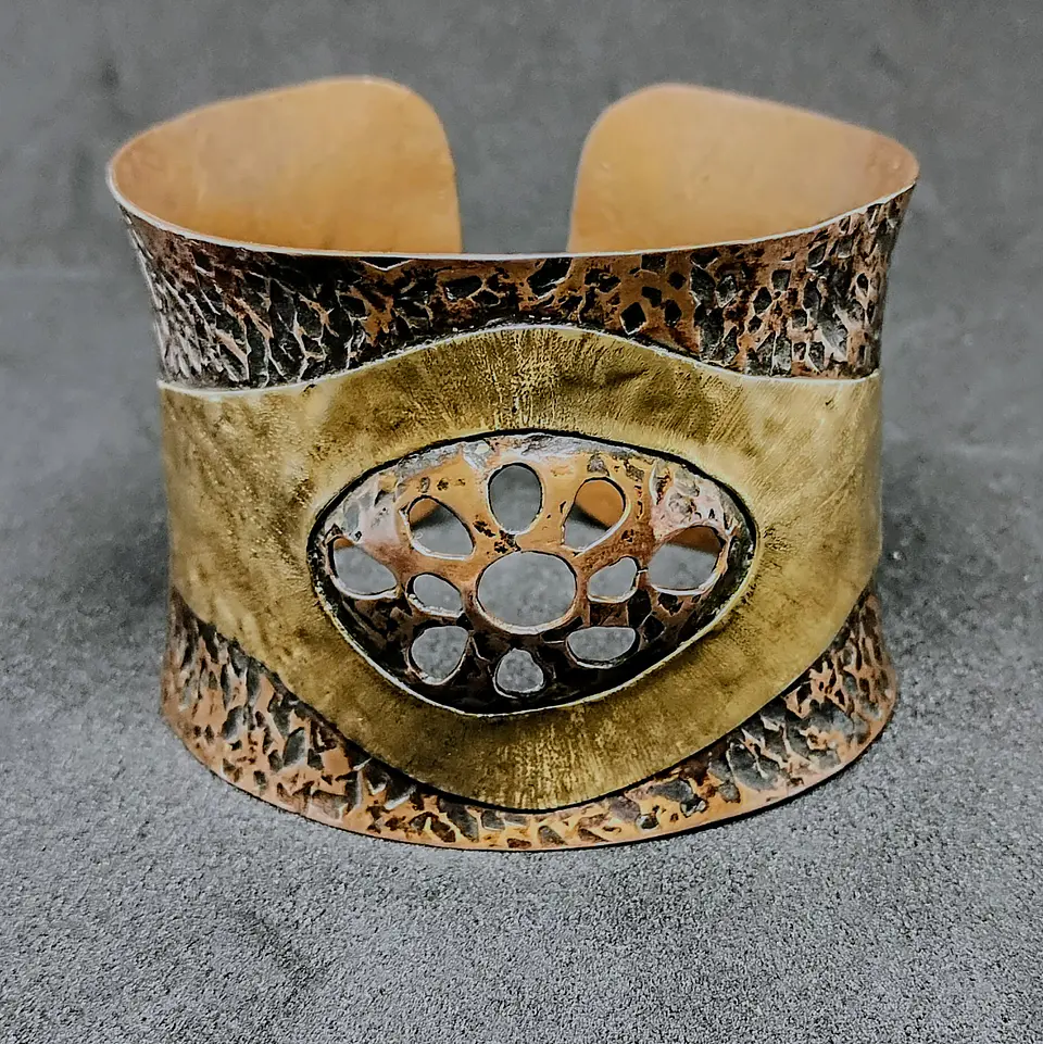 Esclava de cobre y bronce 1