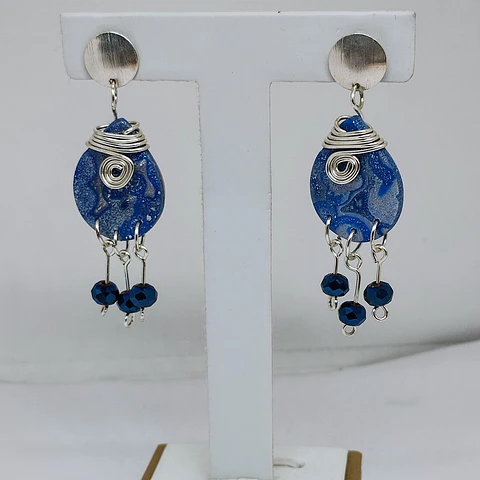 Gotas azules con alambrismo