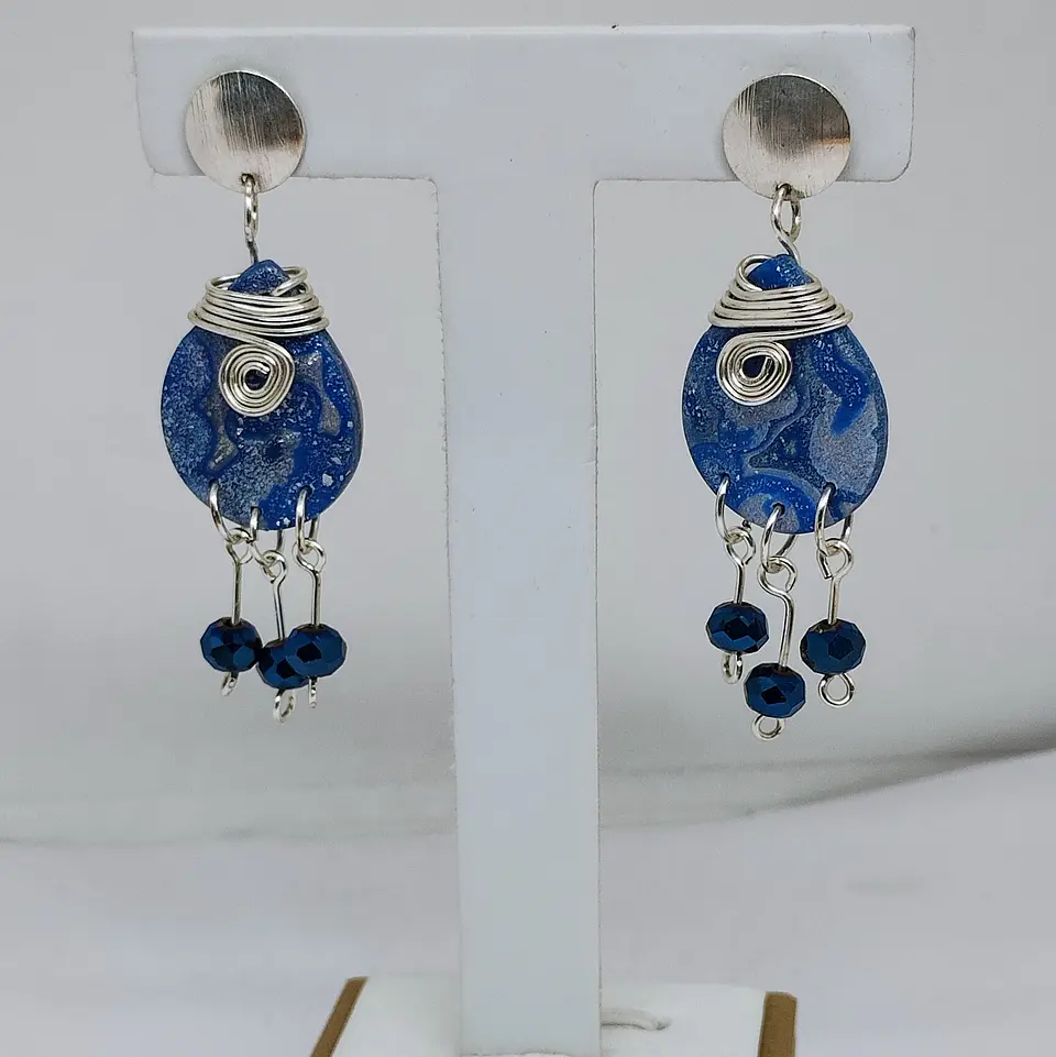 Gotas azules con alambrismo 1