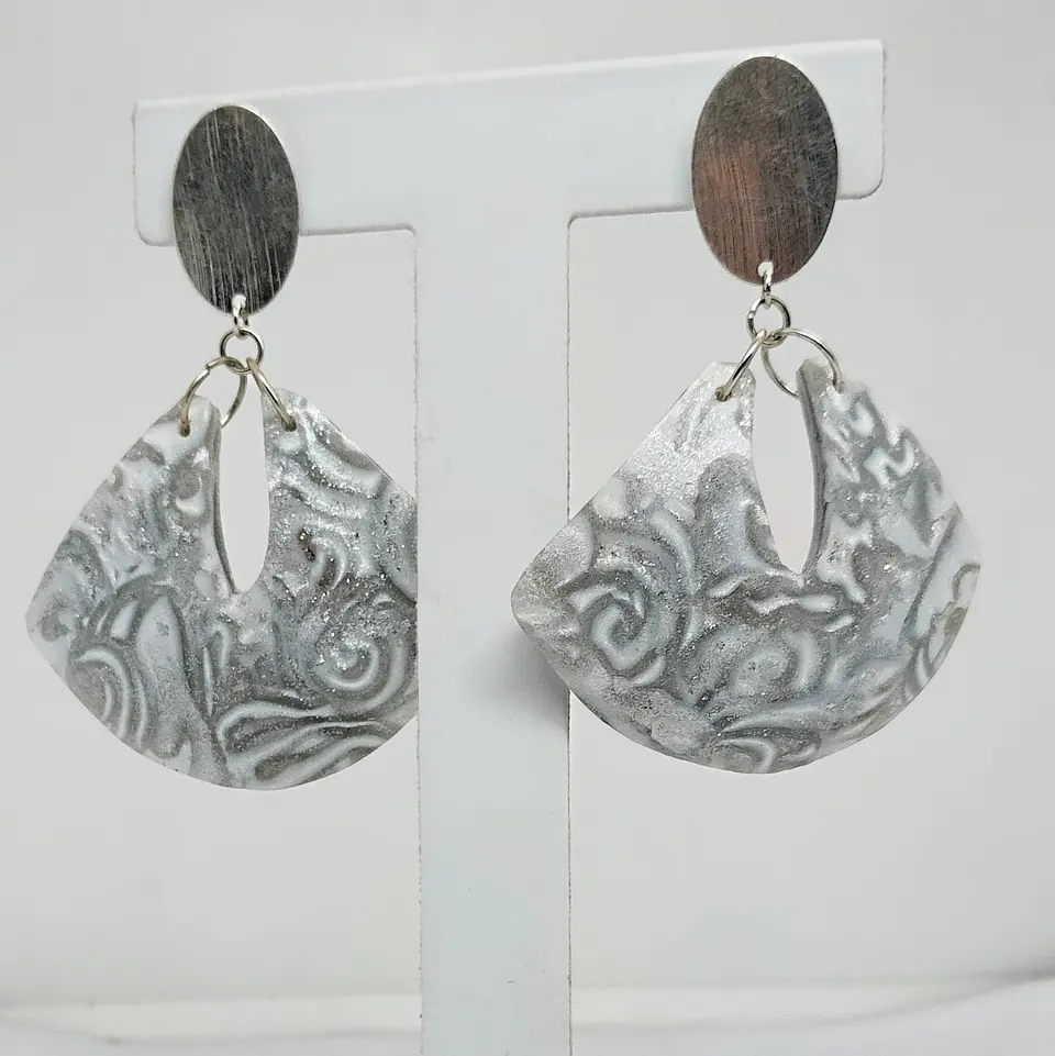 Maxi aros blanco y plateado 1