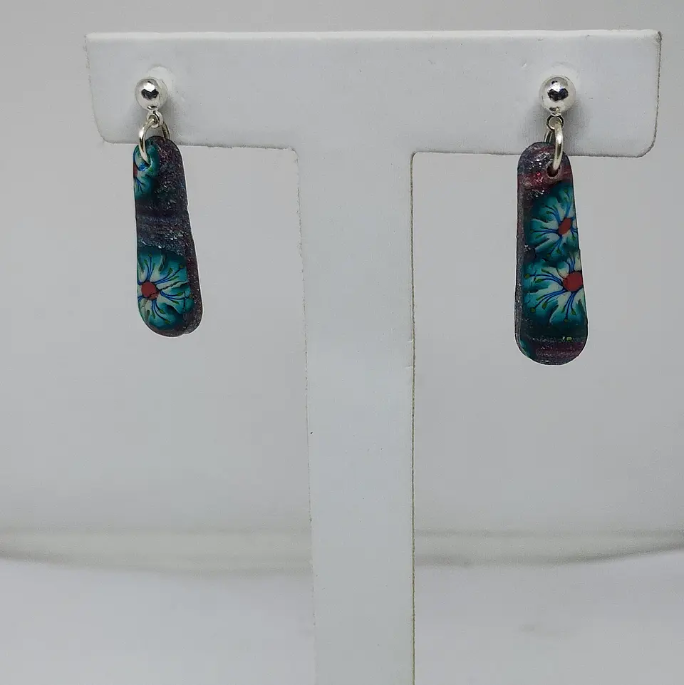 Pequeños aros alargados con flores 1
