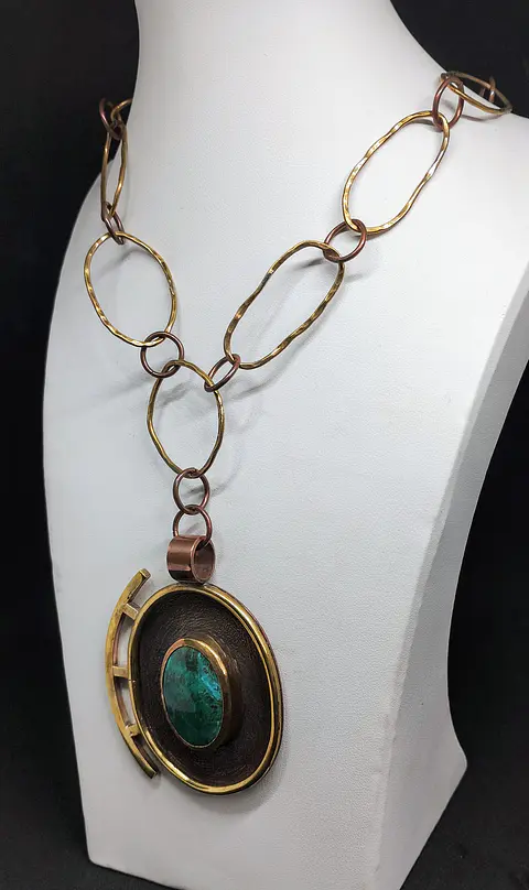 Collar crisocola