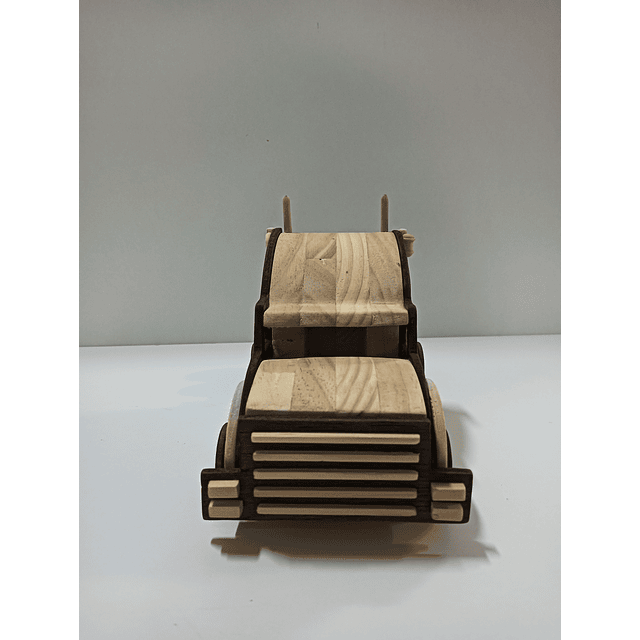 CAMIÓN CON REMOLQUE