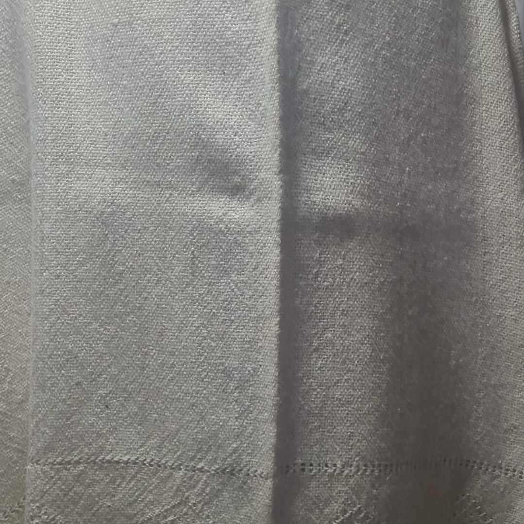 Ruana blanca lana de alpaca con diseño 3