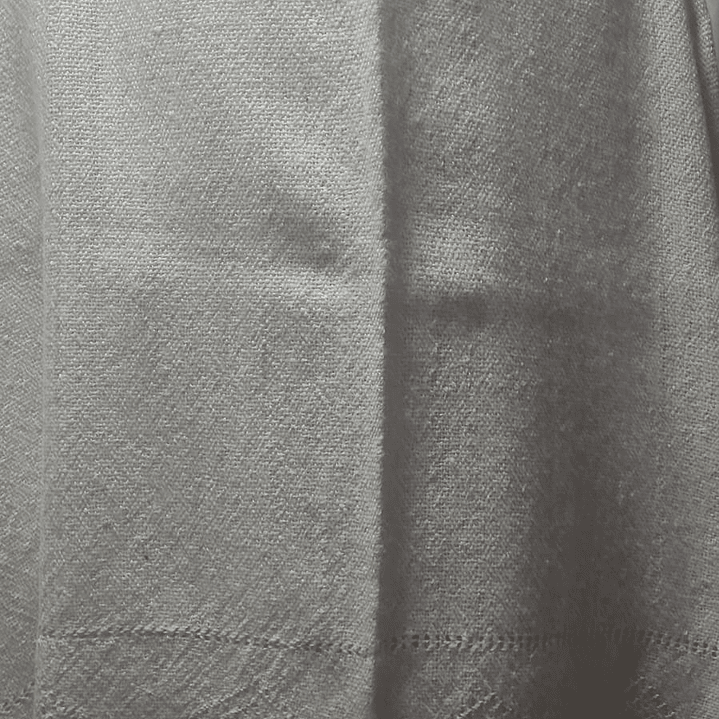 Ruana blanca lana de alpaca con diseño 3