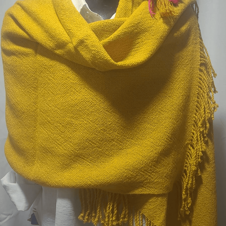 Chal lana de alpaca teñido quimico 1