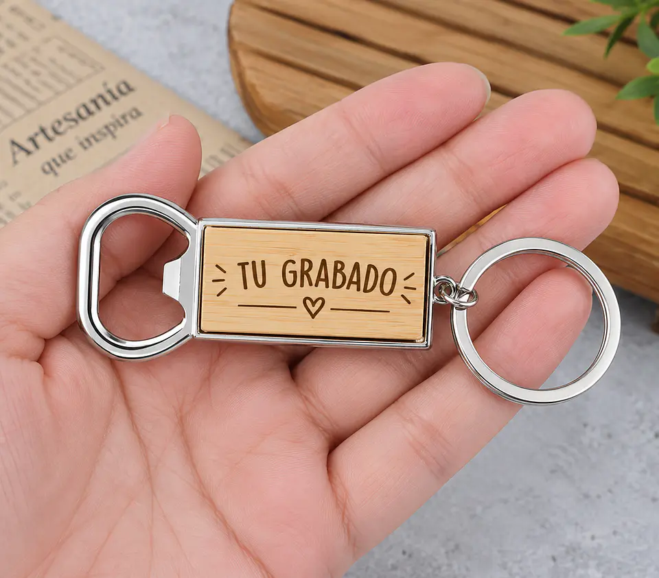 Llavero Destapador de Madera y Metal con Grabado Láser Personalizado 4