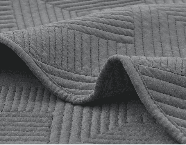 Colcha Bordada Premium