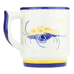 Mug traditionnel en faïence