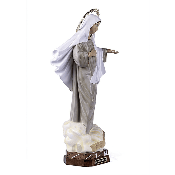 Virgen de Medjugorge 30 cm 2