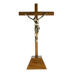 Crucifijo con base 28 cm
