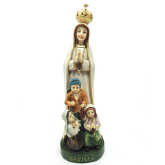 Statue of Our Lady with the three little Shepherds