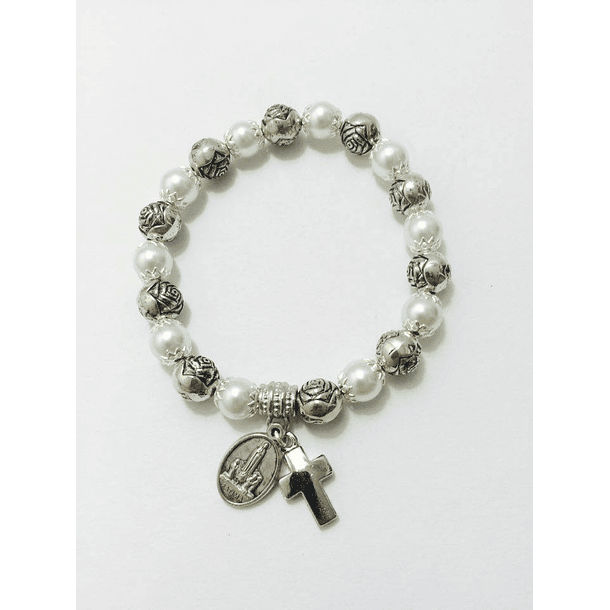 Pulsera de perlas y rosas 2