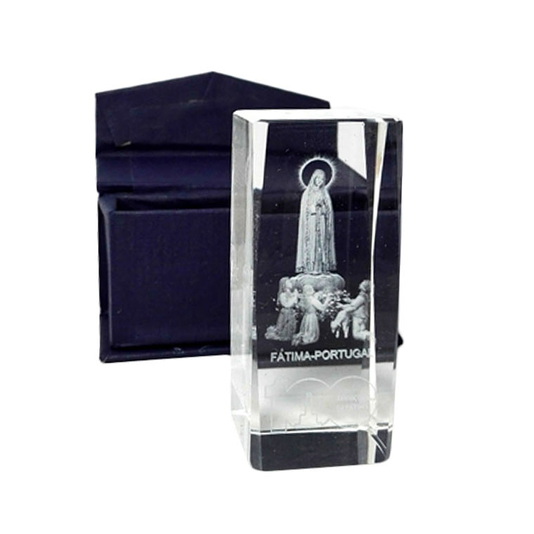 Crystal with image of 100 years of Fatima 1