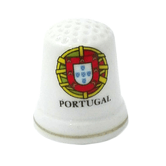 Dé à coudre avec armoiries du Portugal
