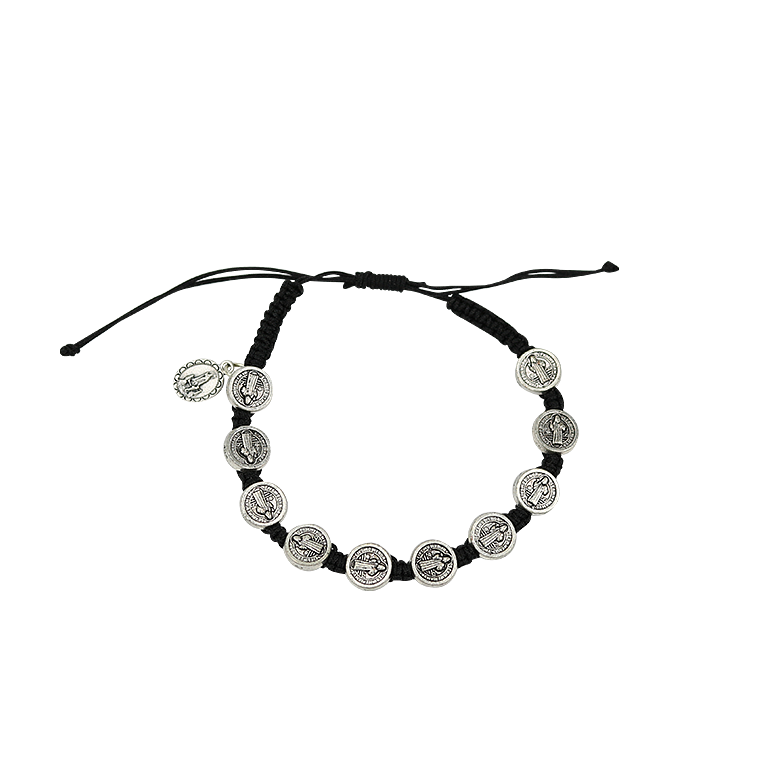 Bracciale in corda con diverse medaglie 1