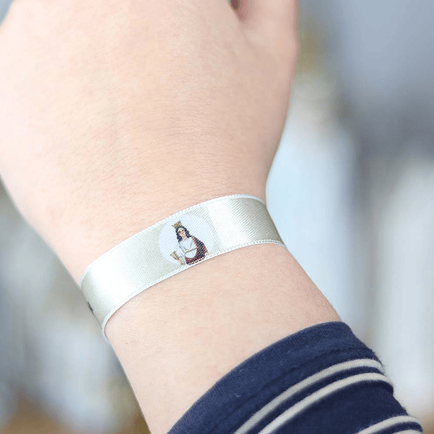 Pulseira em tecido de Santa Bárbara 3