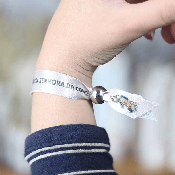 Pulseira em tecido de Nossa Senhora da Conceição 2