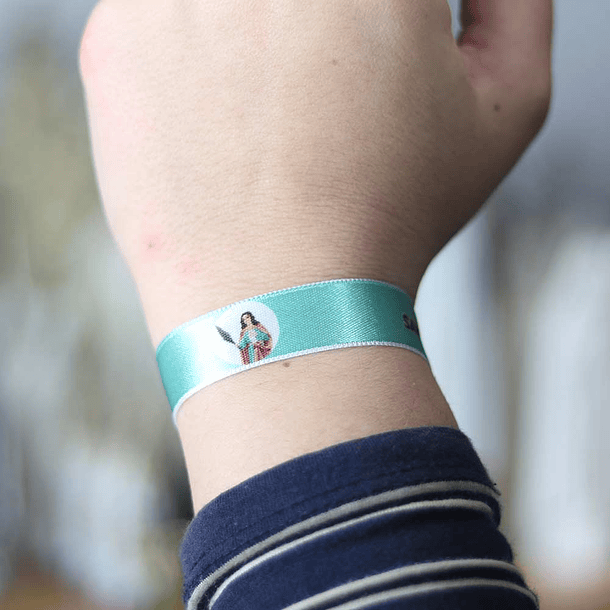 Pulseira em tecido de Santa Eufémia 3