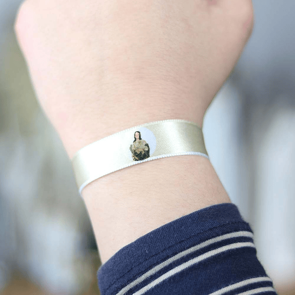 Saint Agnes fabric bracelet 3