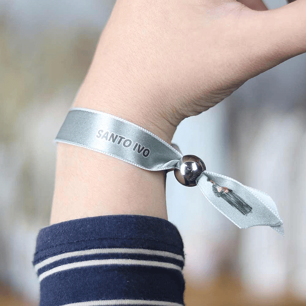 Pulseira em tecido de Santo Ivo 4