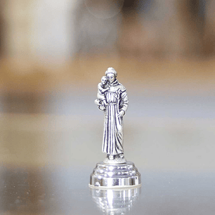 Saint Anthony magnet for cars