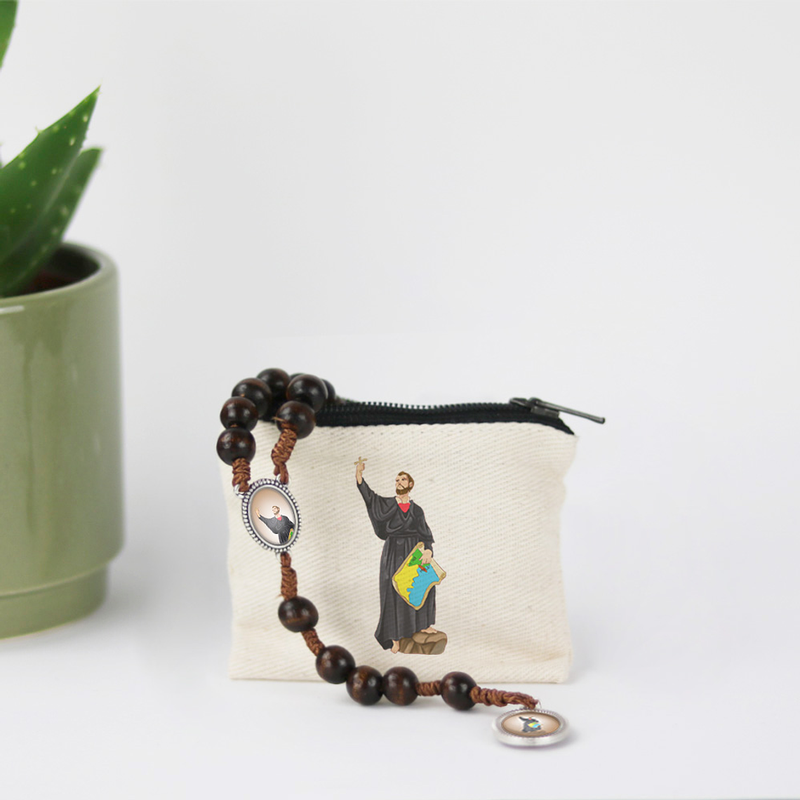 Wallet and Rosary of Saint Francis Xavier 4